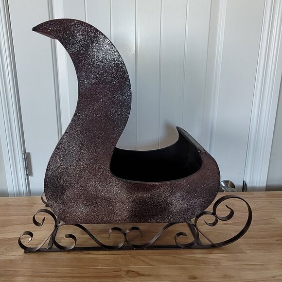 Large Wood and Metal Sleigh - Picture 1 of 5